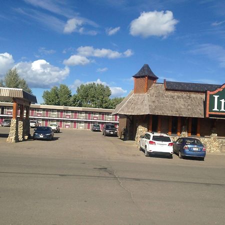 The Pine Inn Chetwynd Exteriér fotografie